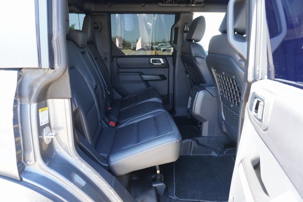 Certified 2025 Ford Bronco Badlands AWD/4WD image 19
