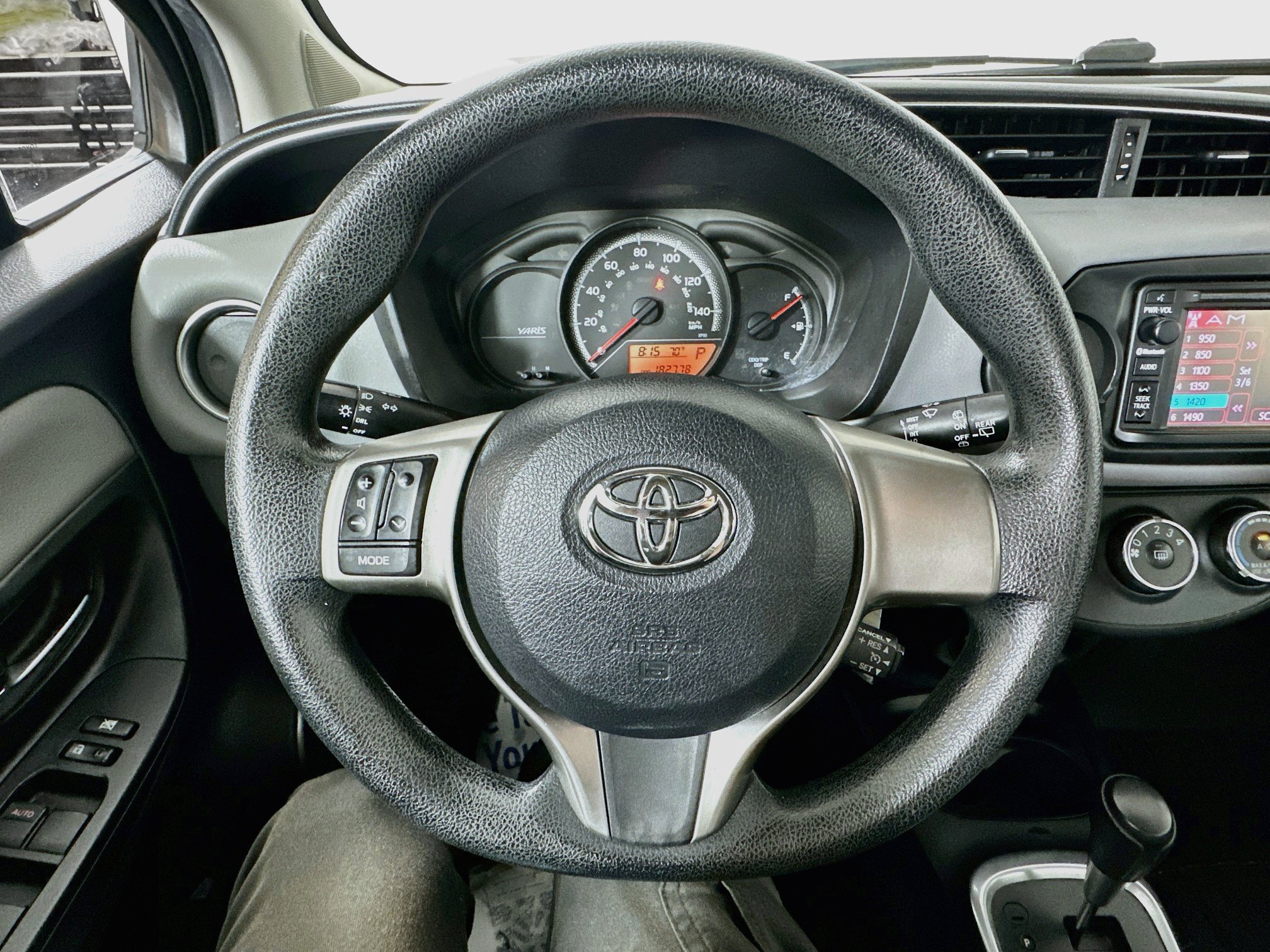Used 2015 Toyota Yaris LE FWD image 11