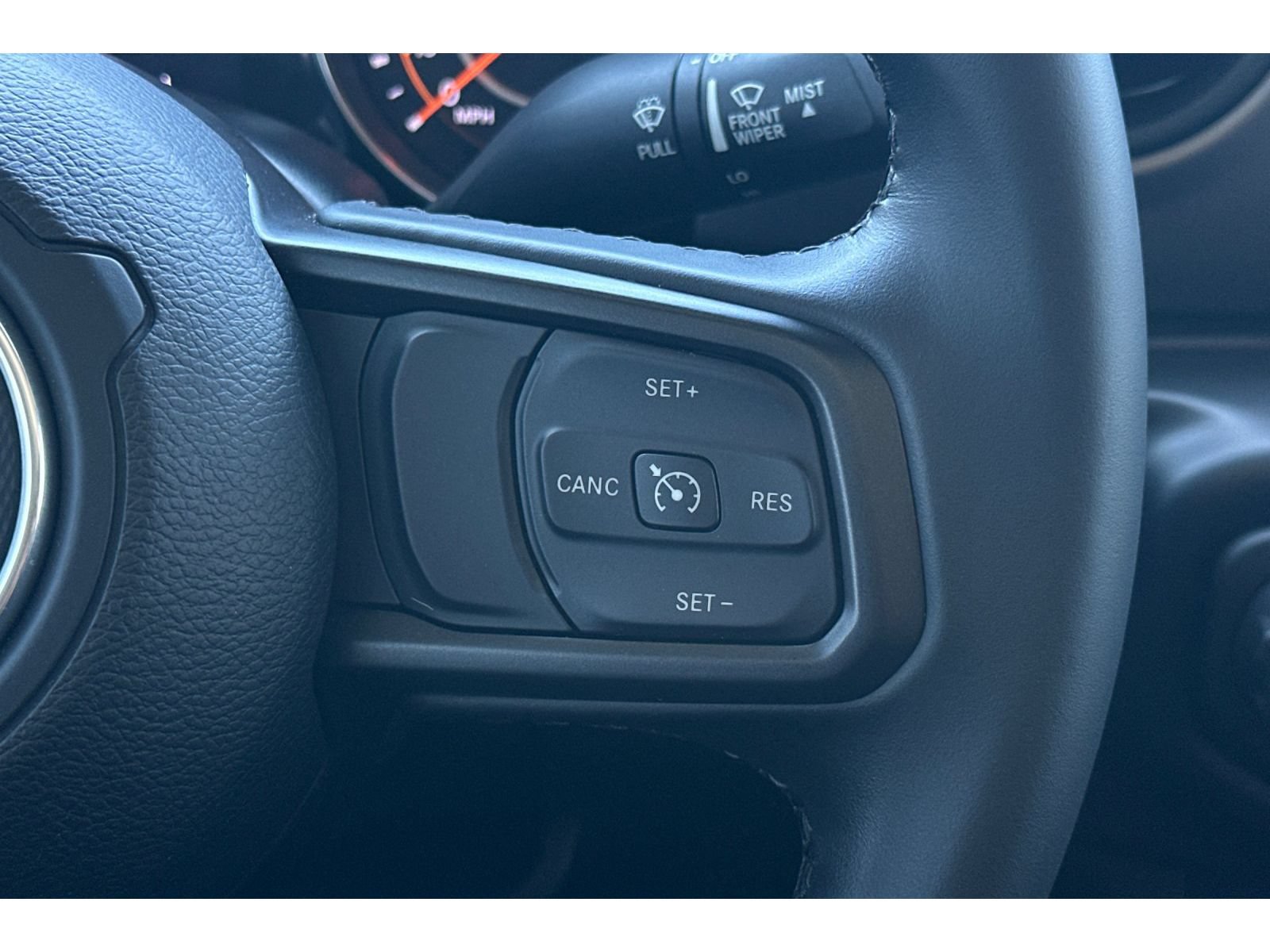 Used 2022 Jeep Gladiator Sport AWD/4WD image 38