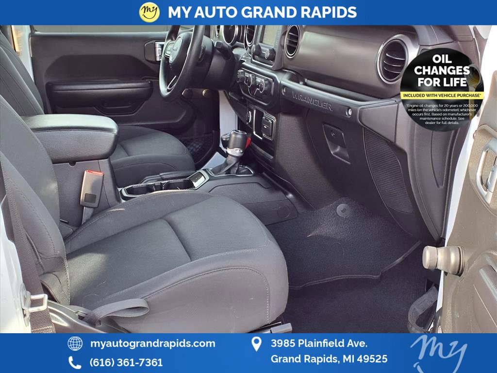 Used 2020 Jeep Wrangler Sport image 11