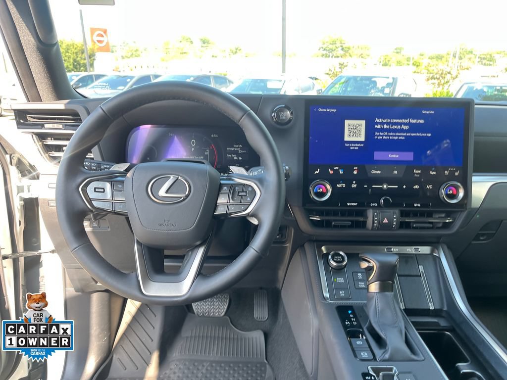 Used 2026 Lexus GX 550 w/ Accessory Package (2T) AWD/4WD image 25