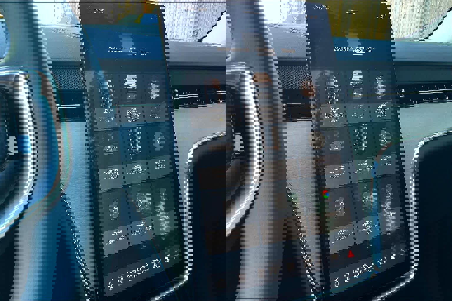 New 2025 Volvo EX90 Ultra w/ Protection Package Premier image 22