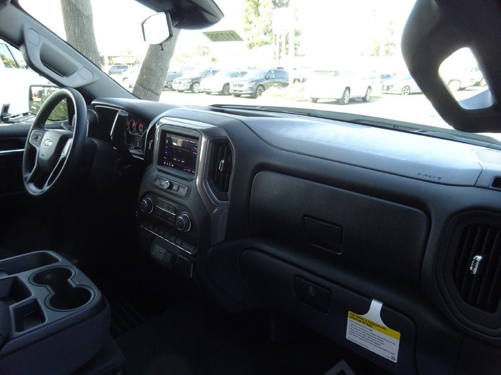 New 2026 Chevrolet Silverado 1500 Custom RWD image 15