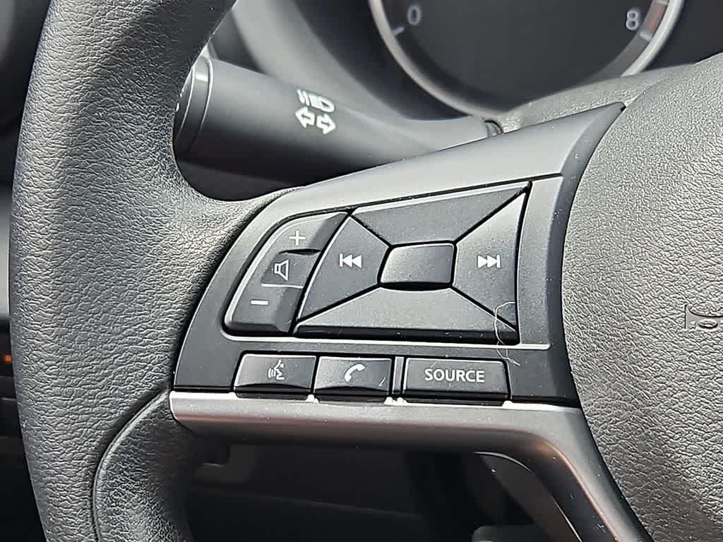 Used 2021 Nissan Kicks S FWD image 19