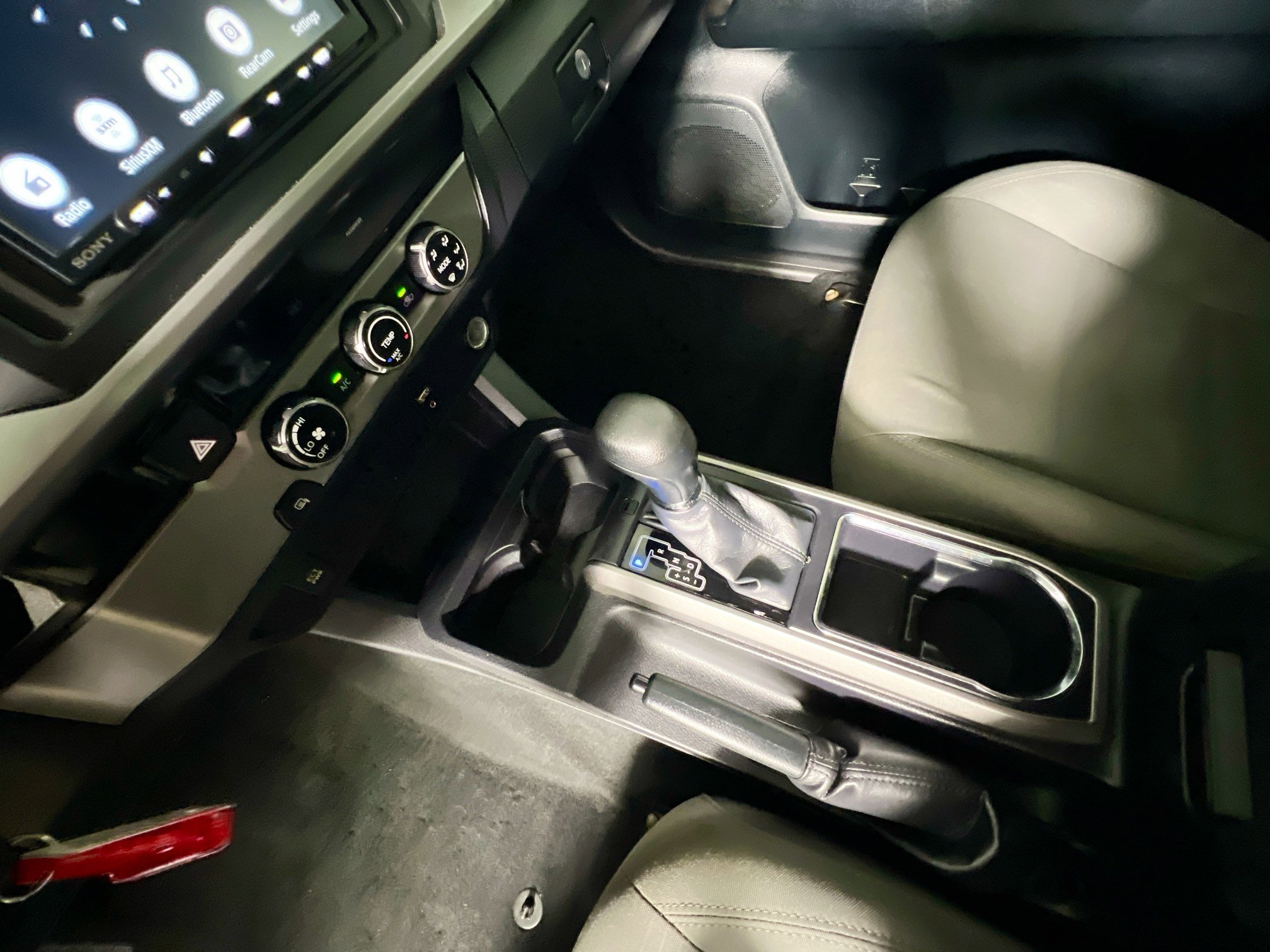 Used 2016 Toyota Tacoma SR5 w/ Towing Package image 24