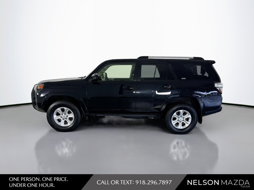 Used 2023 Toyota 4Runner SR5 AWD/4WD image 4