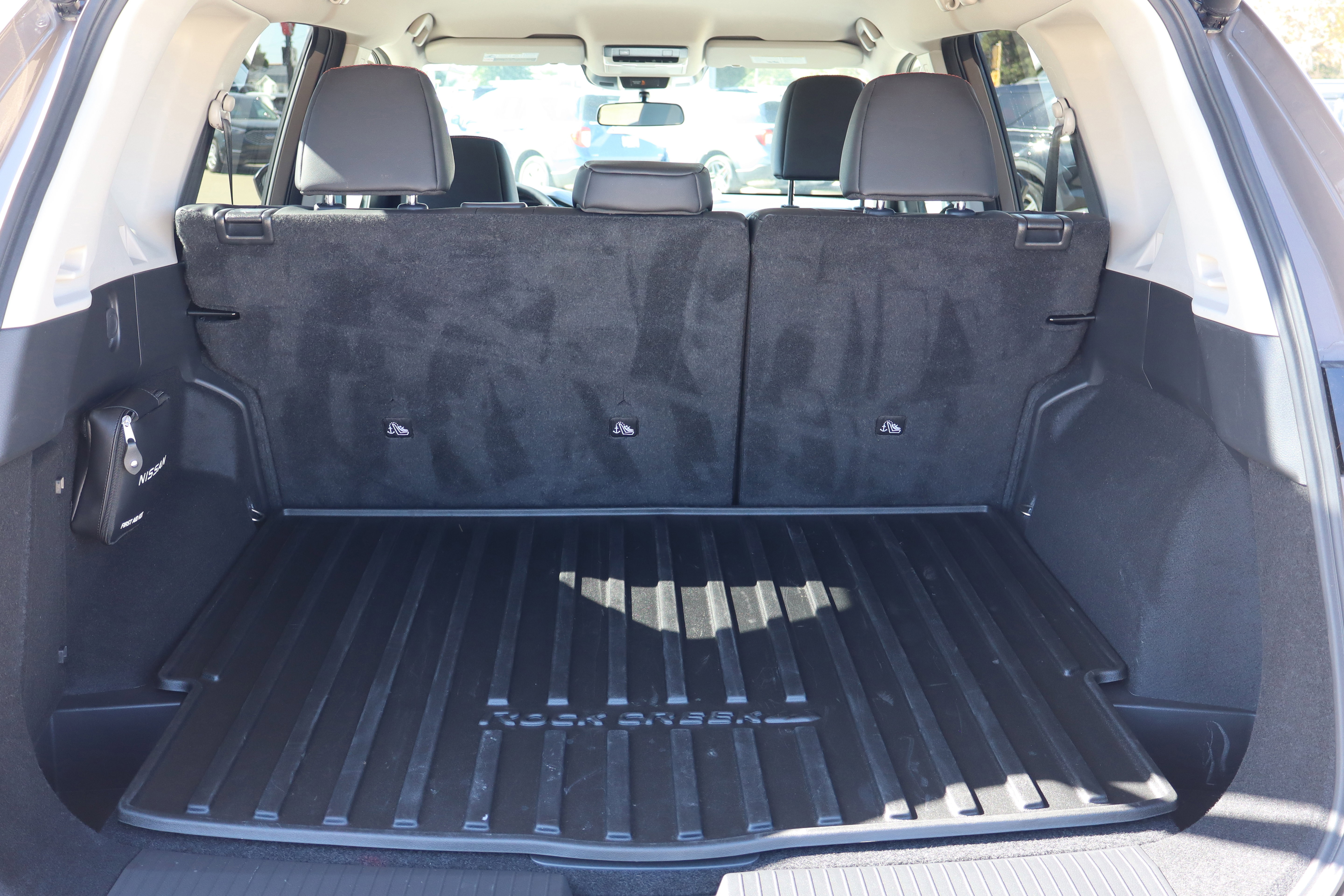 Used 2025 Nissan Rogue SV image 27