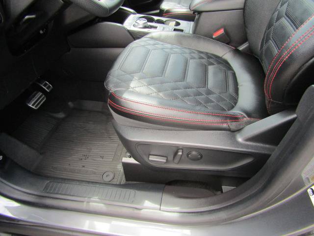 Used 2024 Ford Escape ST-Line Elite w/ Premium Technology Package AWD/4WD image 15