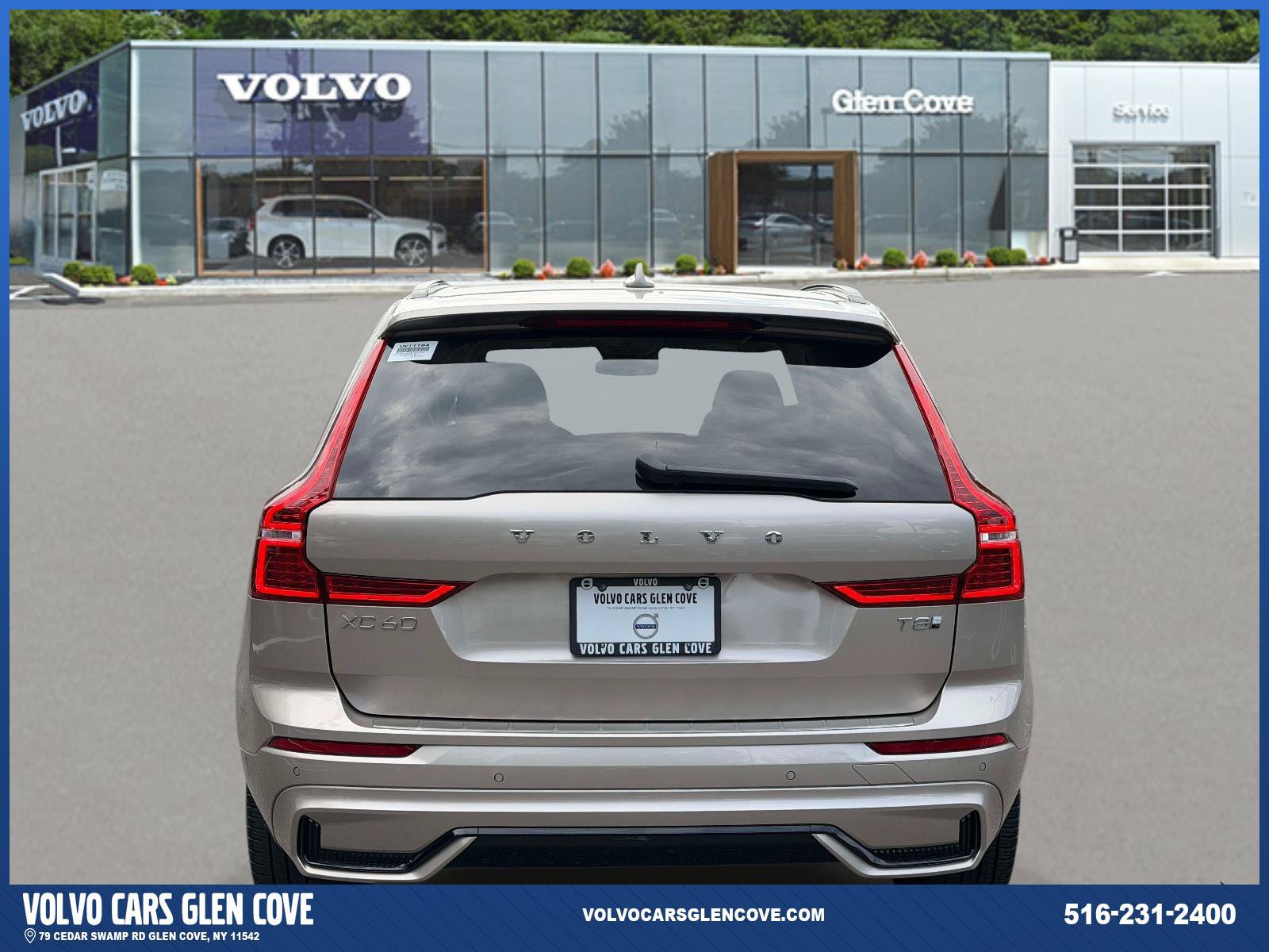 Used 2025 Volvo XC60 T8 Ultra w/ Protection Package Premier AWD/4WD image 4
