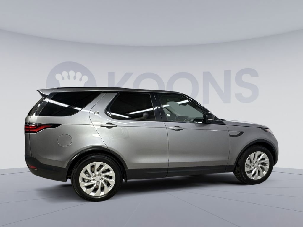 Used 2024 Land Rover Discovery S image 13