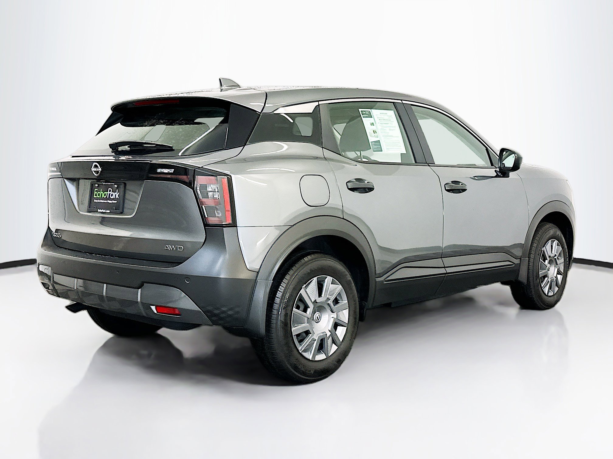 Used 2025 Nissan Kicks S image 9