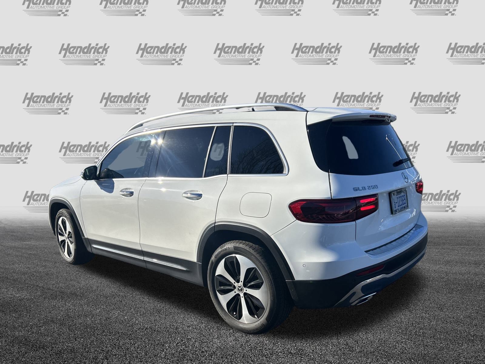 Used 2025 Mercedes-Benz GLB 250 image 8