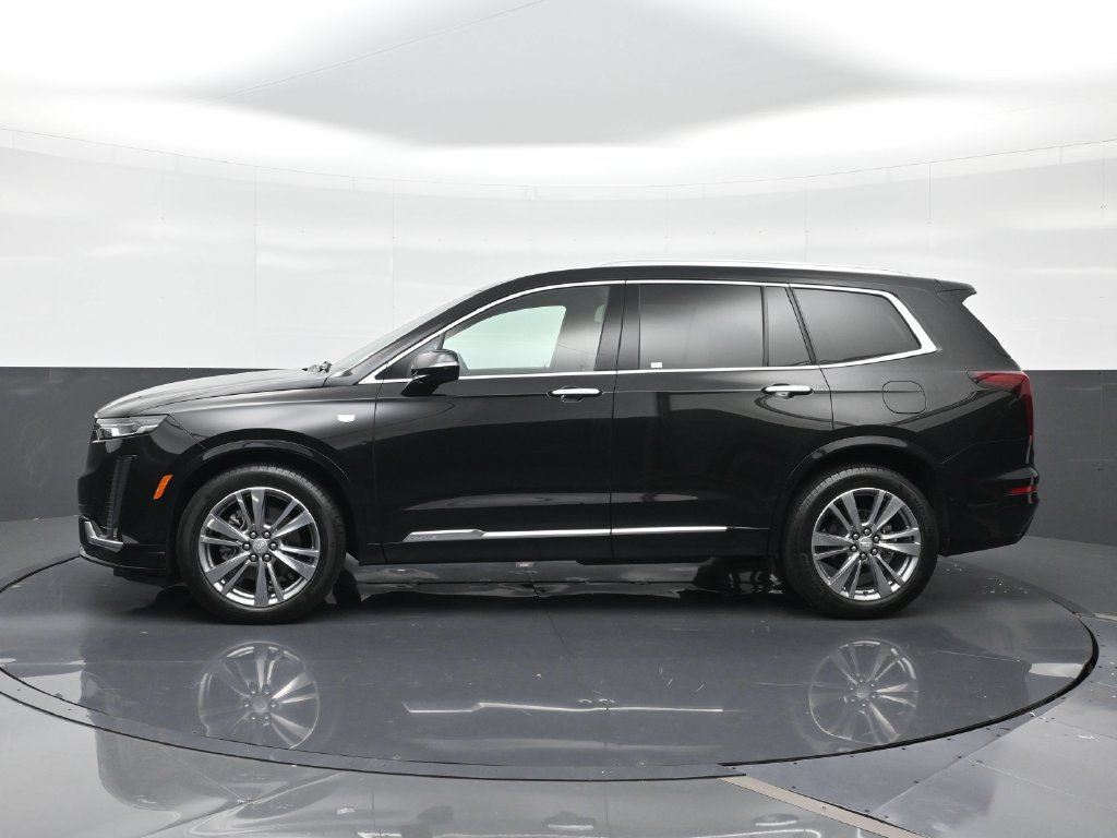 Certified 2025 Cadillac XT6 Premium Luxury FWD image 5