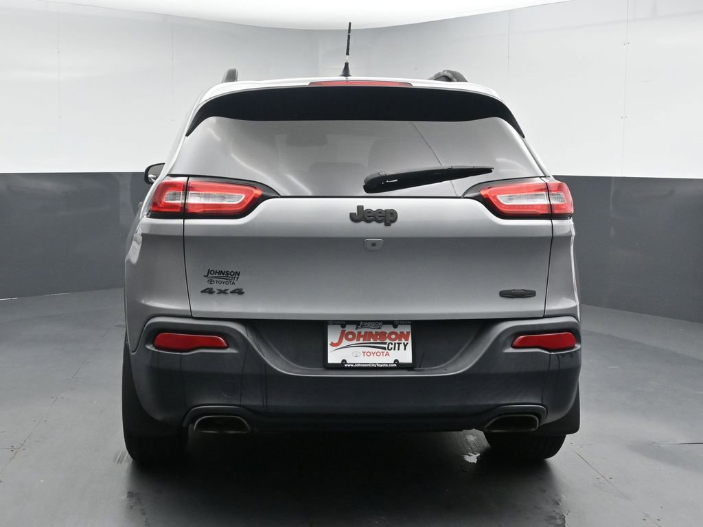 Used 2015 Jeep Cherokee Latitude AWD/4WD image 7