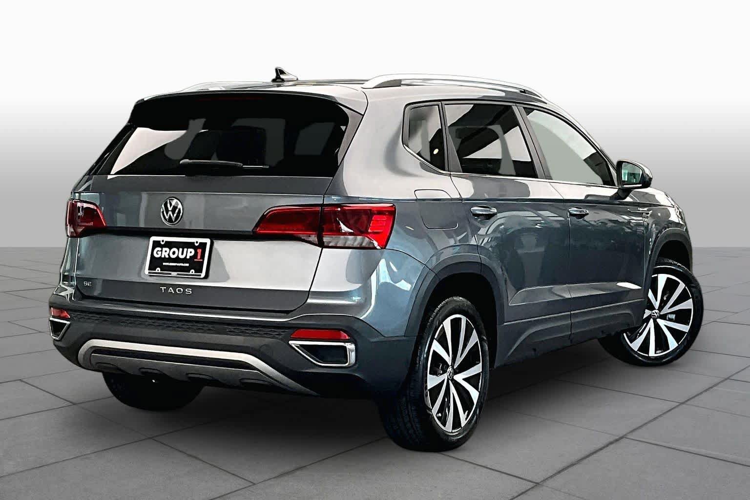 Used 2022 Volkswagen Taos SE FWD image 13
