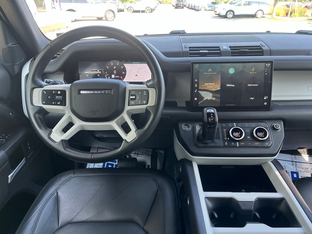 Used 2025 Land Rover Defender 110 X-Dynamic SE AWD/4WD image 15