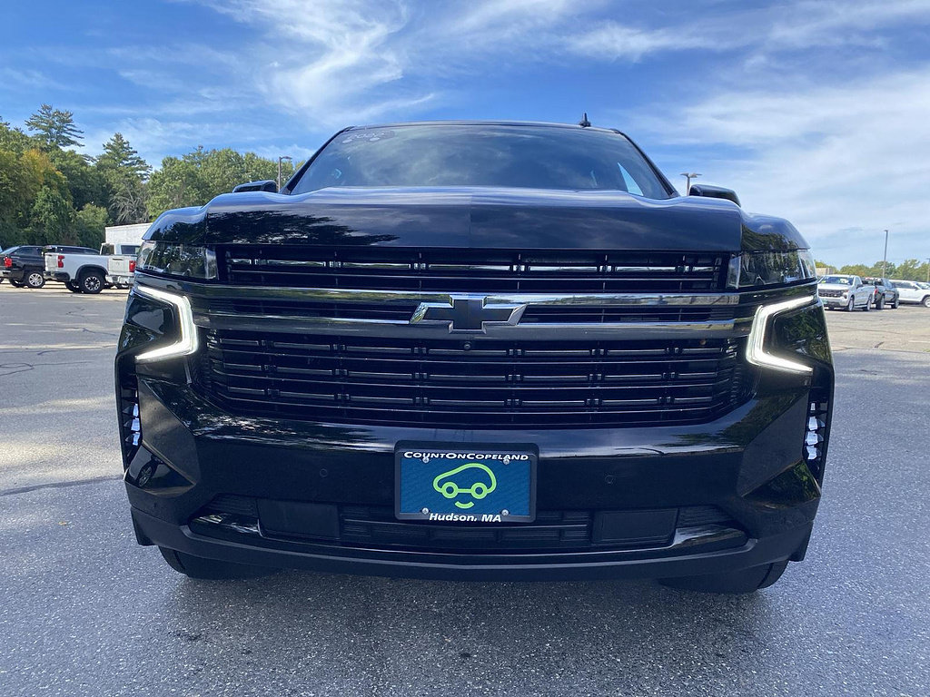 Used 2022 Chevrolet Tahoe RST w/ Sport Performance Package AWD/4WD image 3