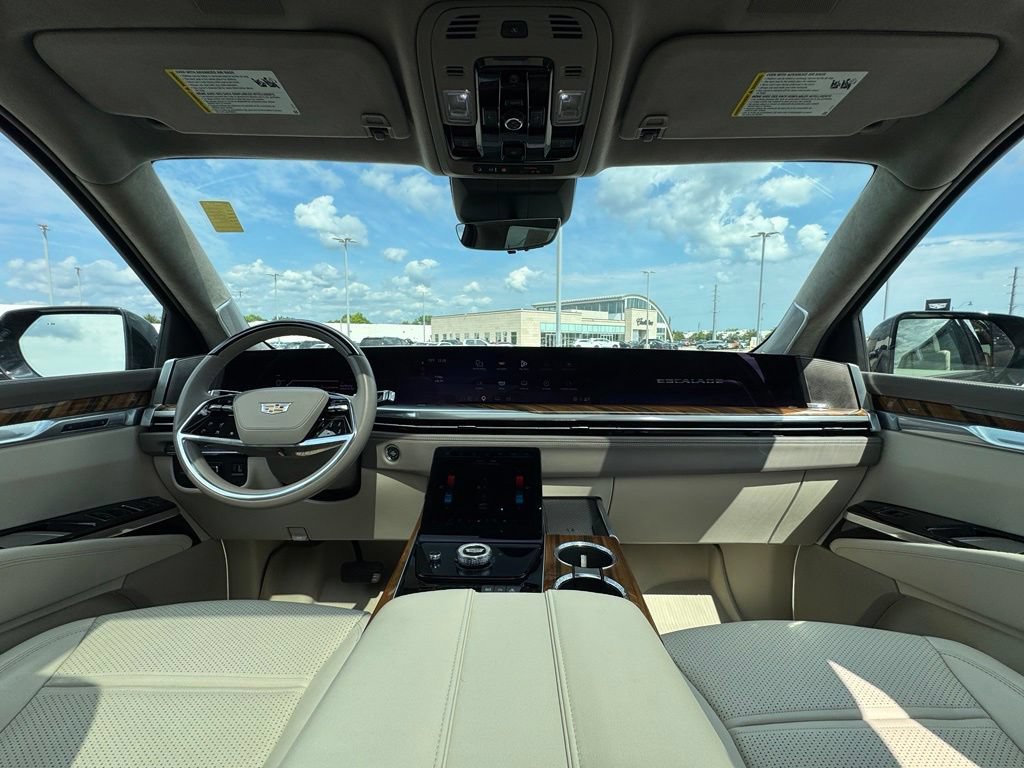Certified 2025 Cadillac Escalade Sport Platinum w/ LPO, ONYX Package AWD/4WD image 22
