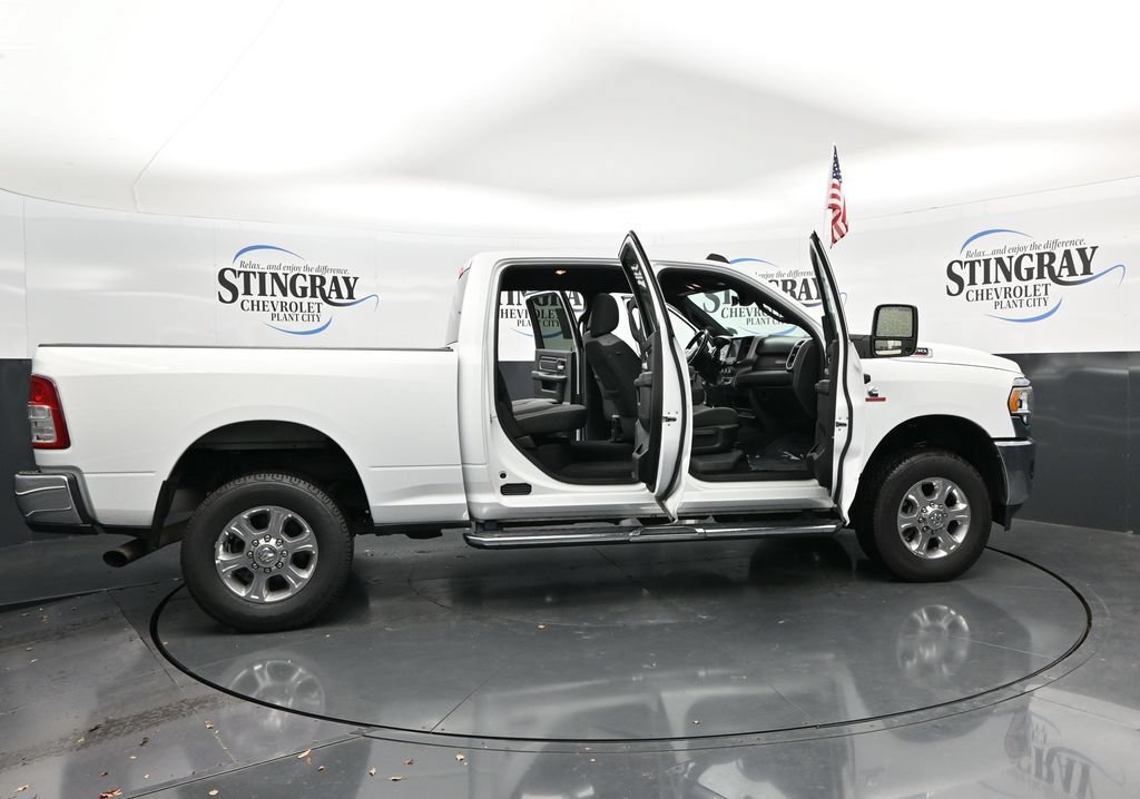 Used 2024 RAM 2500 Big Horn AWD/4WD image 36