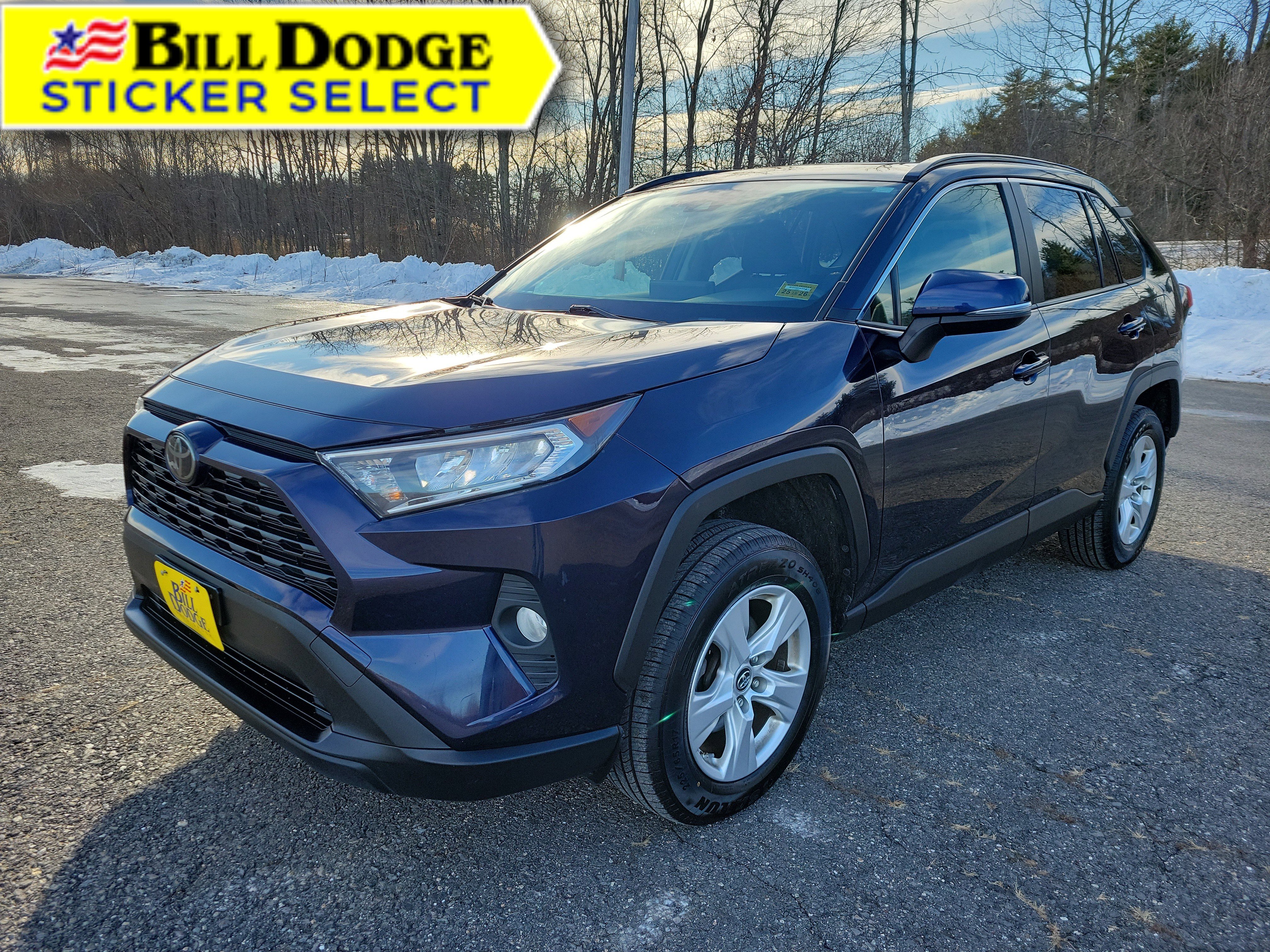 Used 2019 Toyota RAV4 XLE image 1