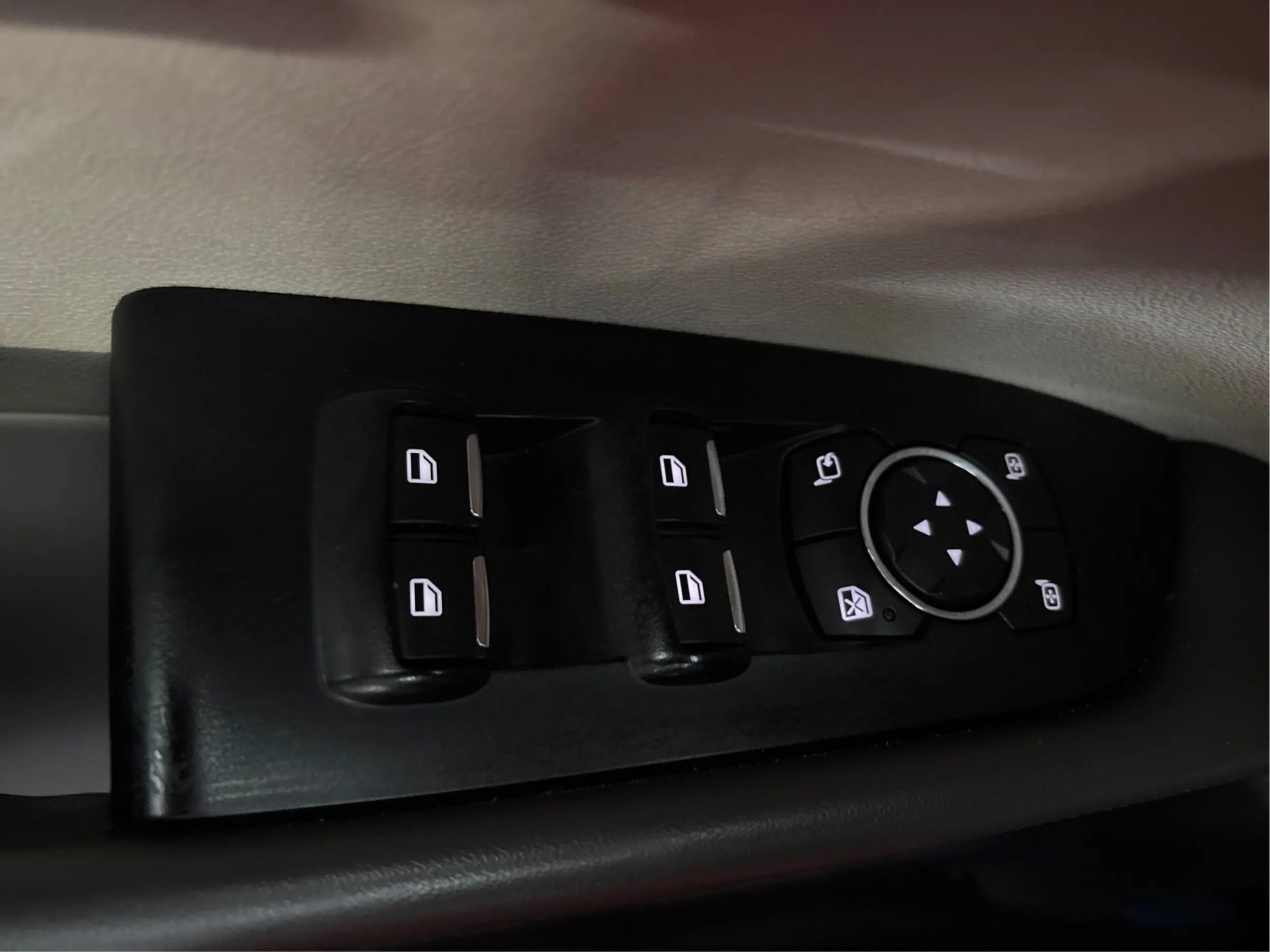 Used 2019 Lincoln Nautilus Reserve w/ Driver Assistance Package image 44