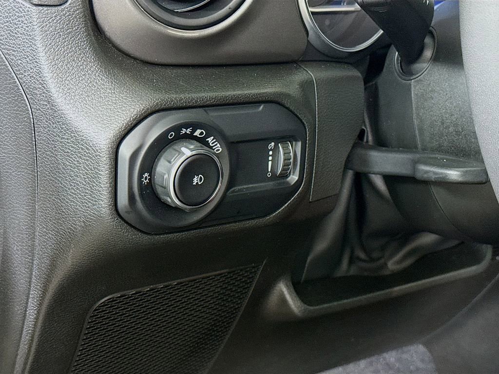 Used 2023 Jeep Wrangler Sport AWD/4WD image 19