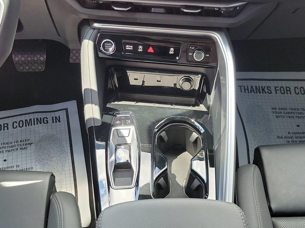 Used 2025 Audi Q5 Premium Plus w/ Premium Plus AWD/4WD image 19