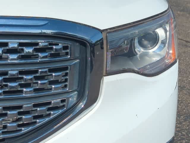 Used 2019 GMC Acadia Denali w/ Technology Package FWD image 11