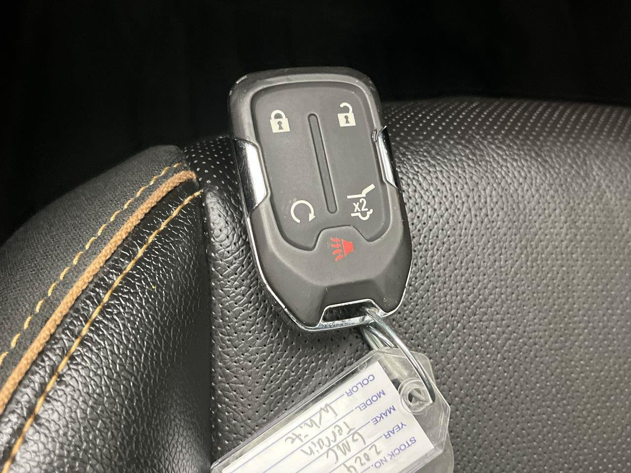 Certified 2024 GMC Terrain AT4 w/ Tech Package AWD/4WD image 28