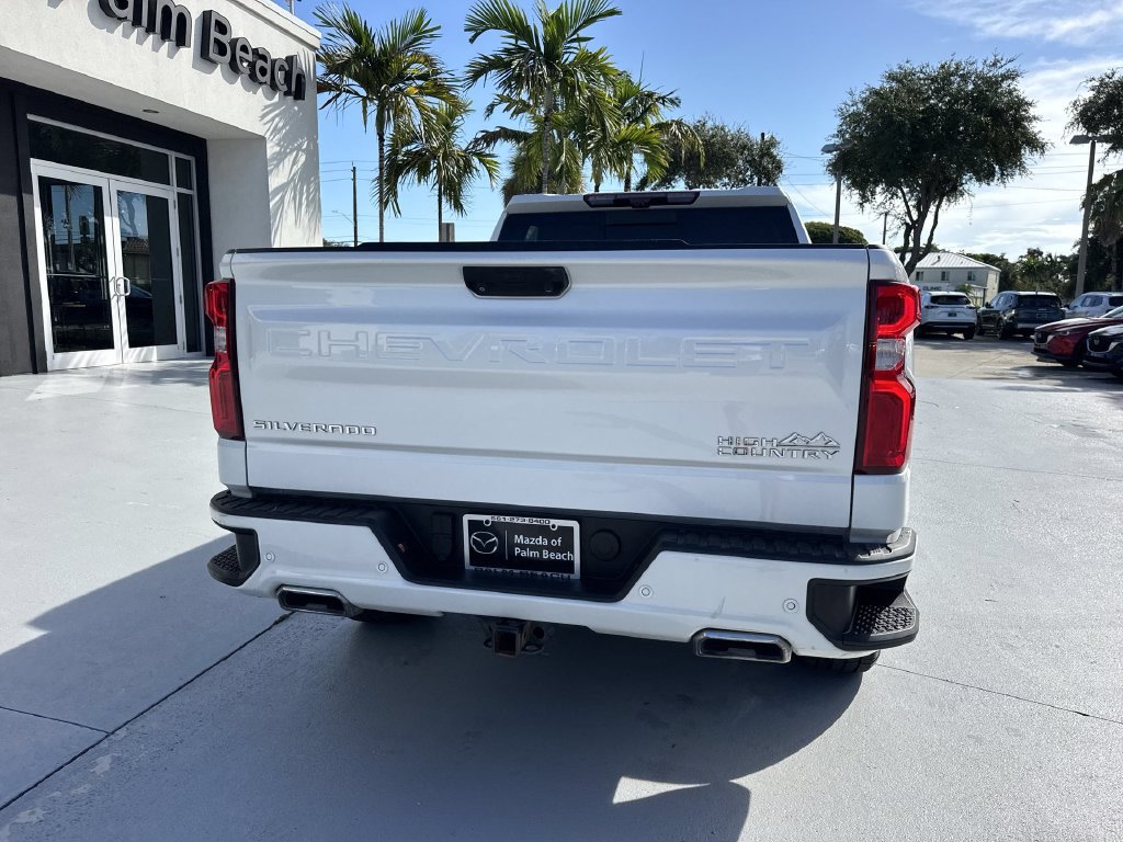 Used 2022 Chevrolet Silverado 1500 High Country w/ Technology Package AWD/4WD image 25