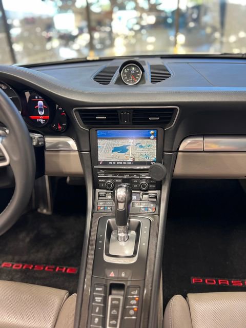 Used 2013 Porsche 911 Carrera 4S image 22