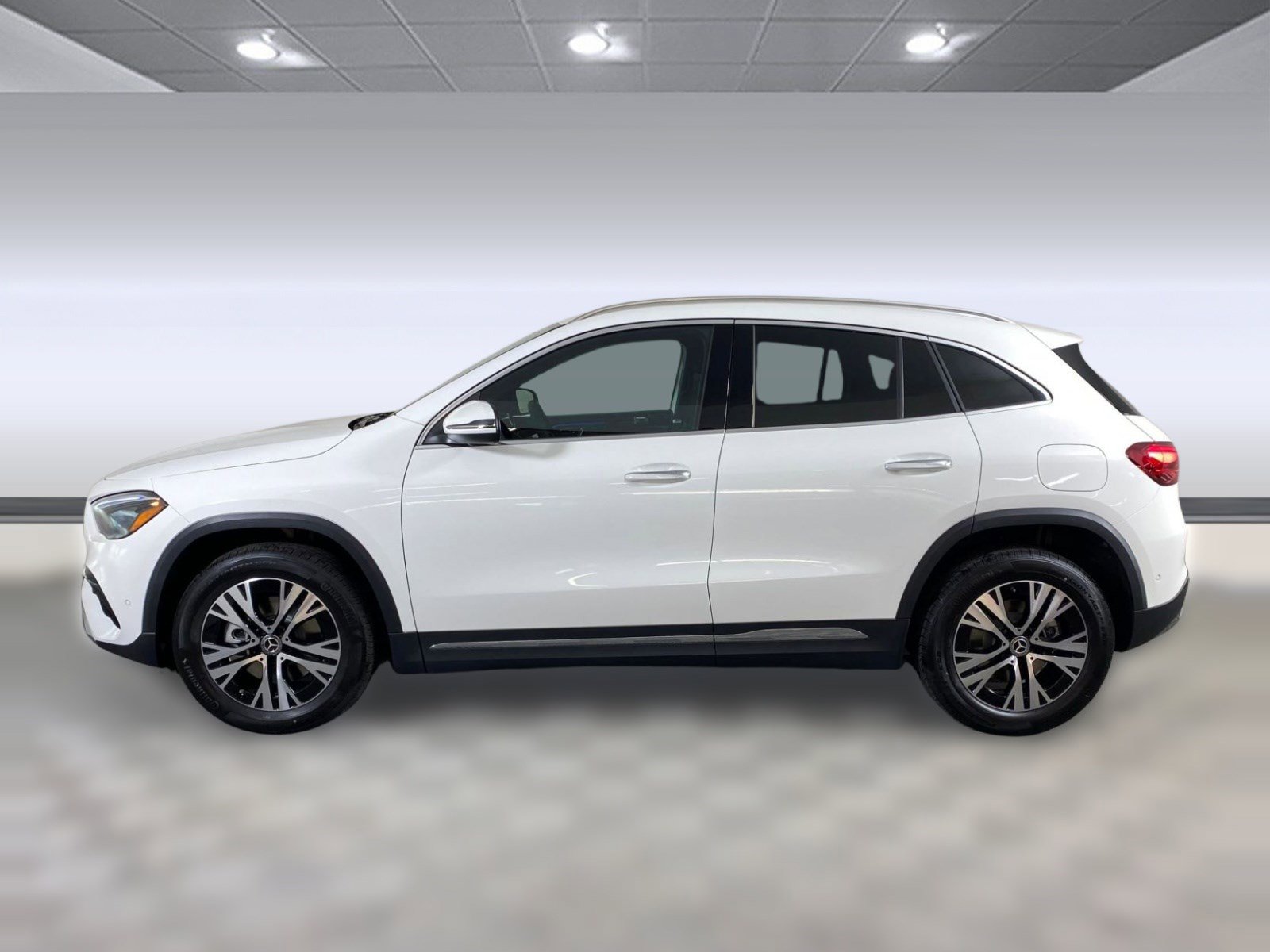 Used 2026 Mercedes-Benz GLA 250 4MATIC image 2