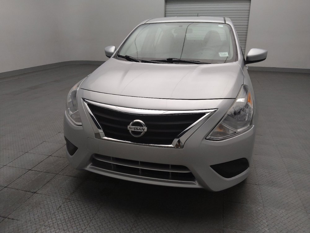 Used 2019 Nissan Versa SV FWD image 15