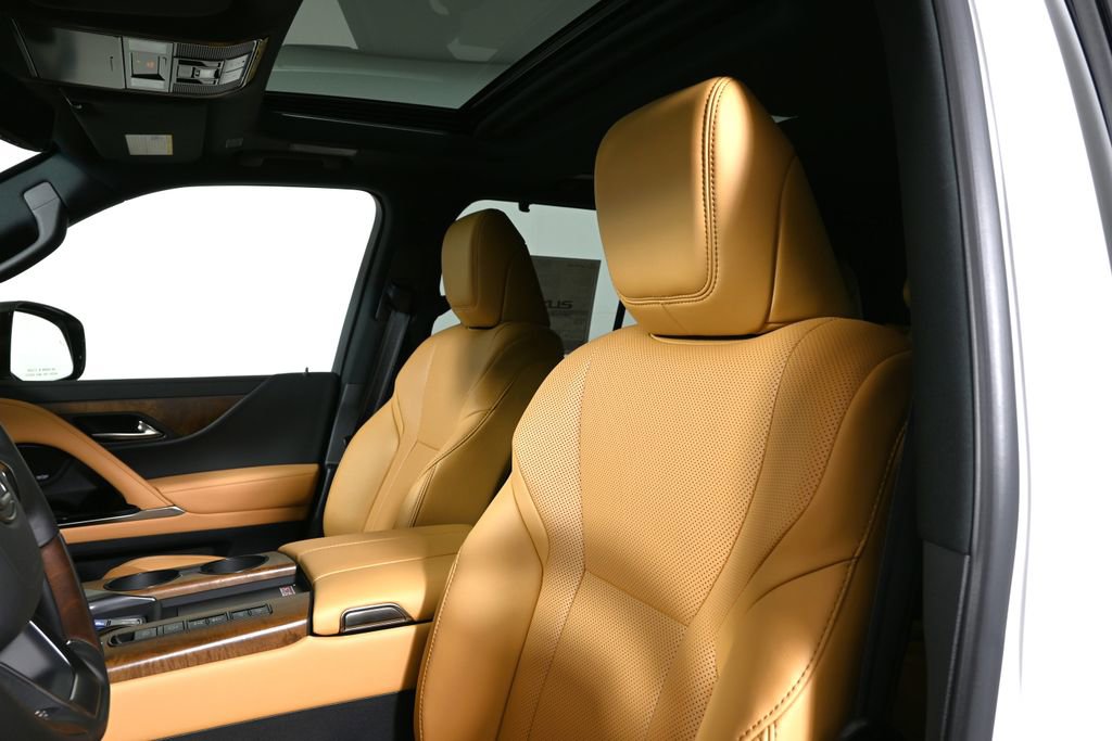 New 2026 Lexus LX 700h Luxury w/ Appearance Package AWD/4WD image 16