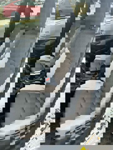 Used 2026 Toyota Corolla LE image 9