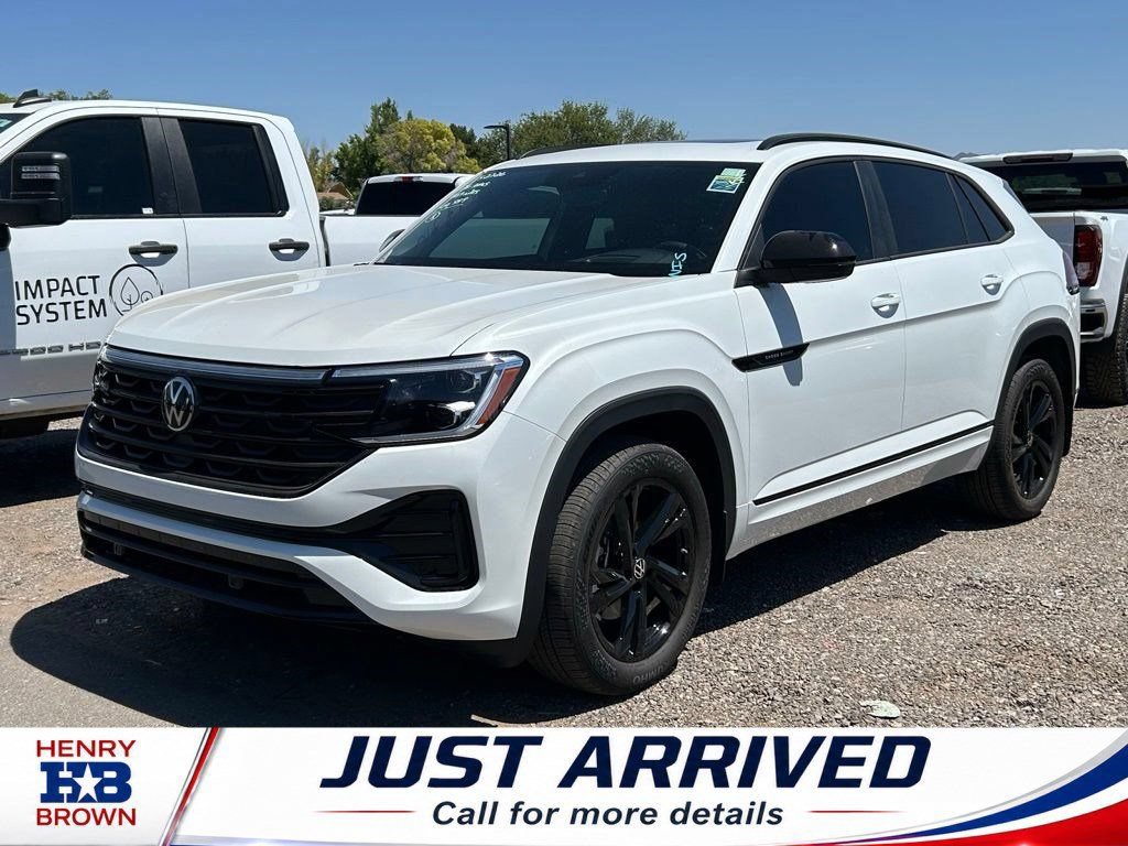 Used 2024 Volkswagen Atlas Cross Sport SE FWD image 1