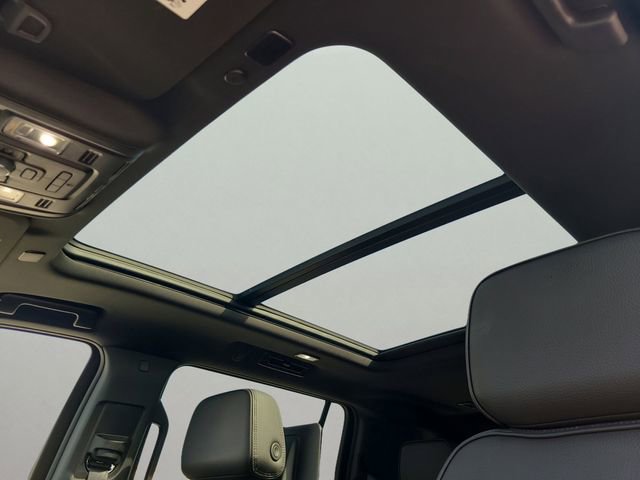 Used 2023 GMC Yukon XL Denali w/ Denali Reserve Package image 24