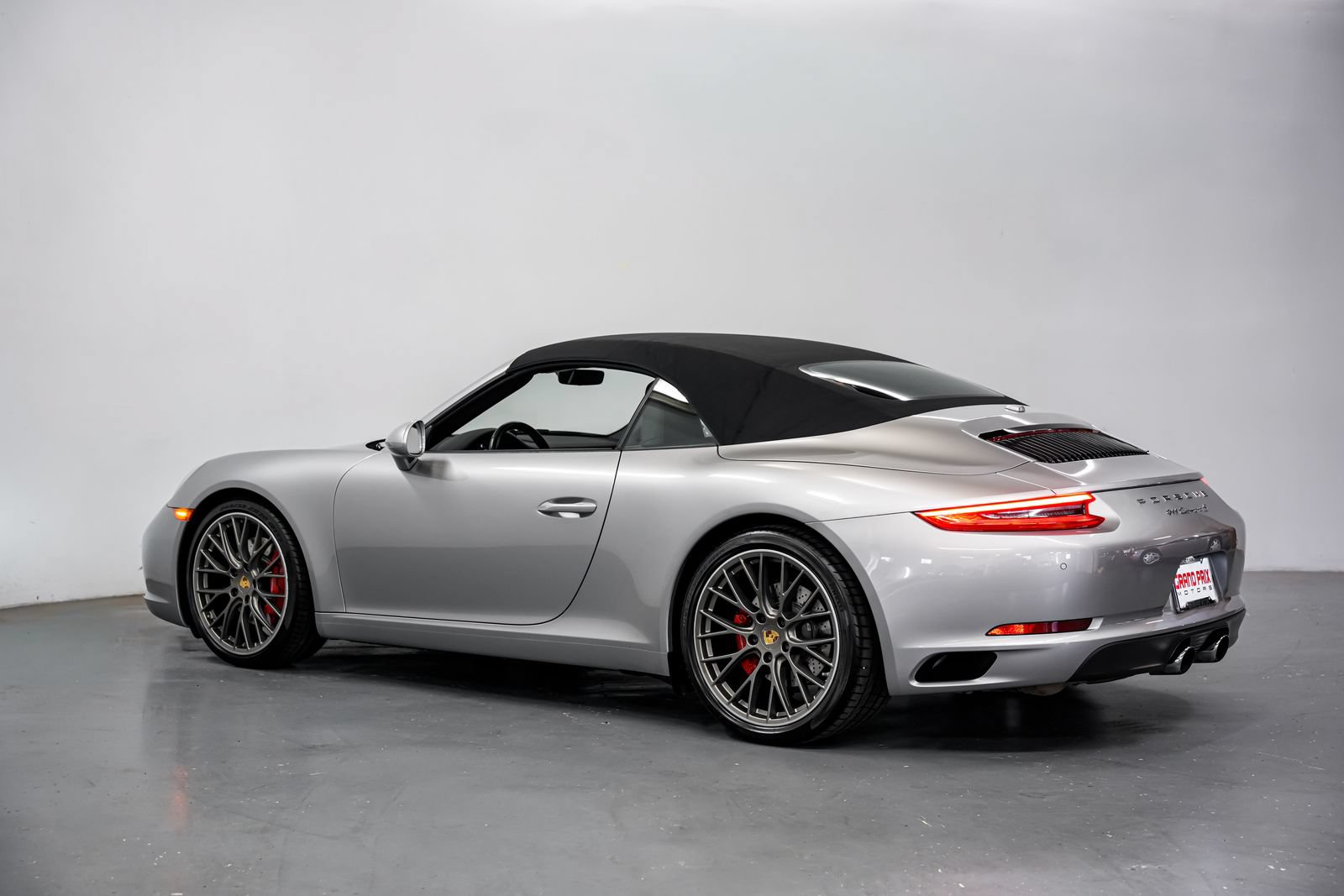 Used 2018 Porsche 911 Carrera S RWD image 8