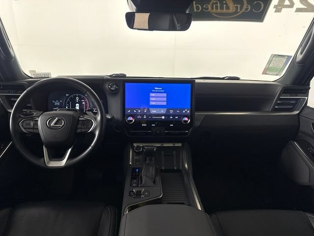 Used 2024 Lexus GX 550 w/ Cold Area Package AWD/4WD image 33