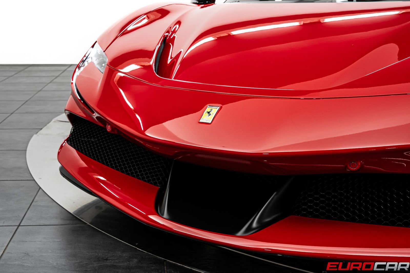 Used 2025 Ferrari SF90 Spider AWD/4WD image 17