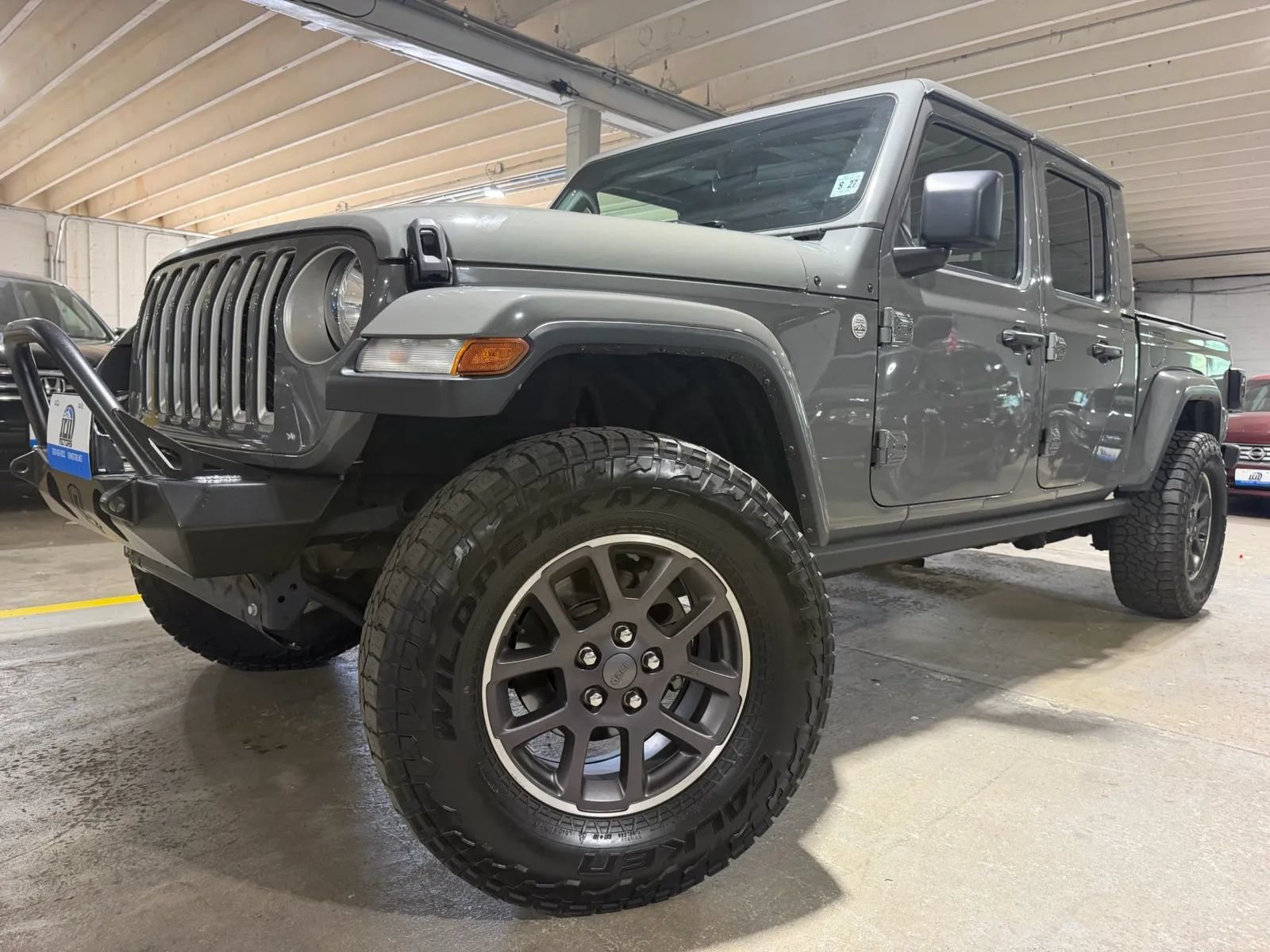 Used 2022 Jeep Gladiator Overland w/ Popular Equipment Package AWD/4WD image 2