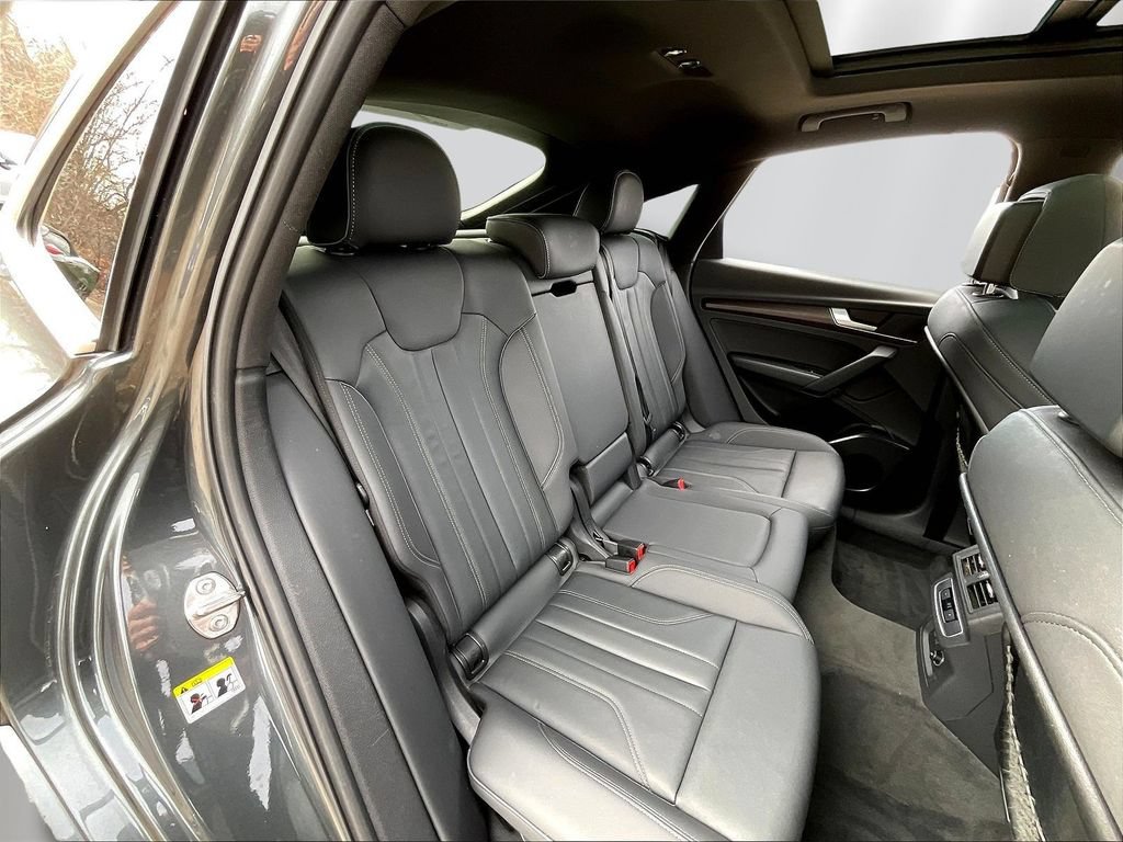 Used 2022 Audi Q5 2.0T Premium AWD/4WD image 25