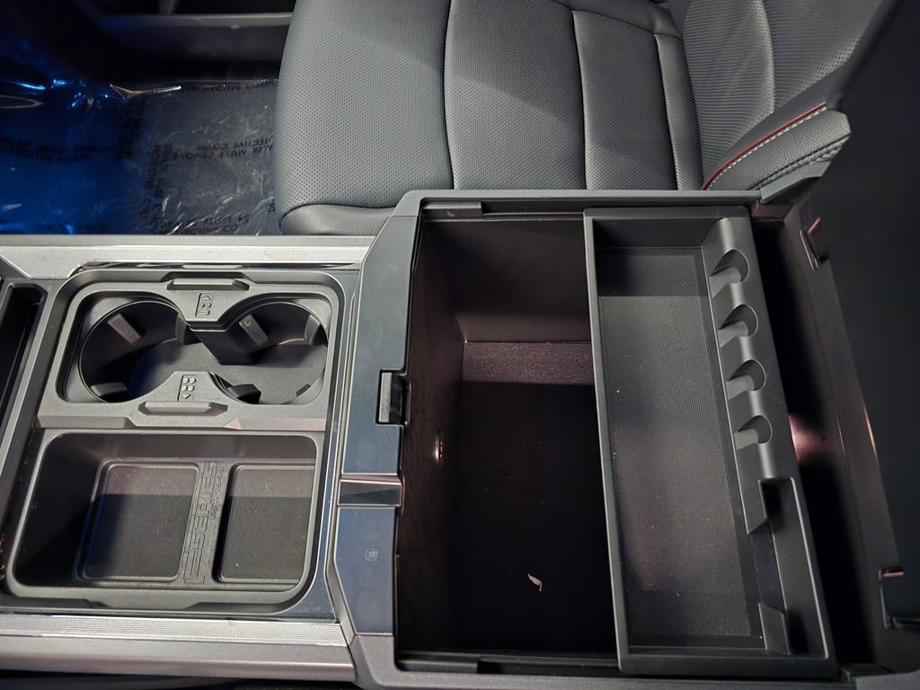 Used 2024 Ford F250 Lariat w/ Black Appearance Package image 30