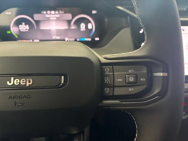 New 2026 Jeep Cherokee Limited AWD/4WD image 32
