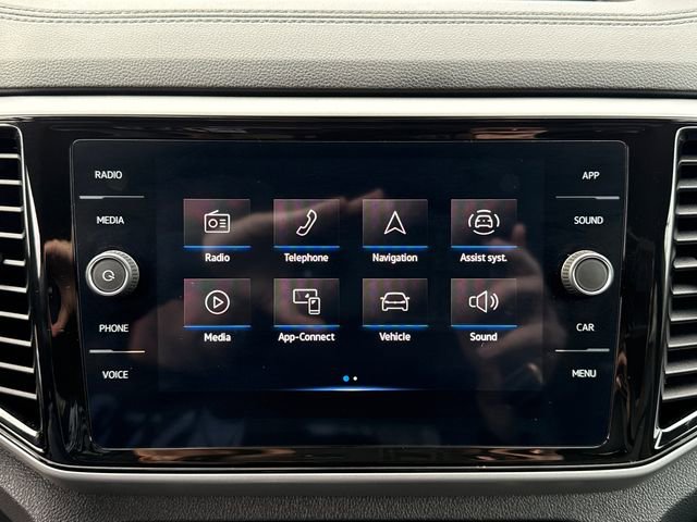 Used 2023 Volkswagen Atlas Cross Sport SE image 17