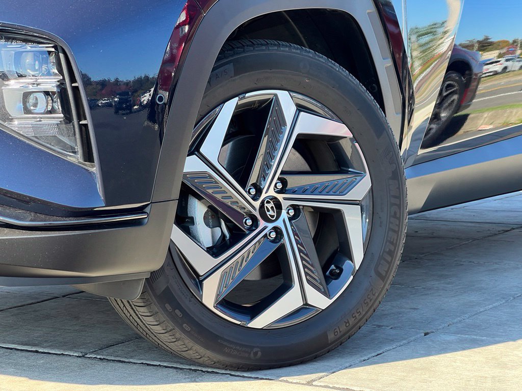 Certified 2024 Hyundai Tucson Limited AWD/4WD image 2