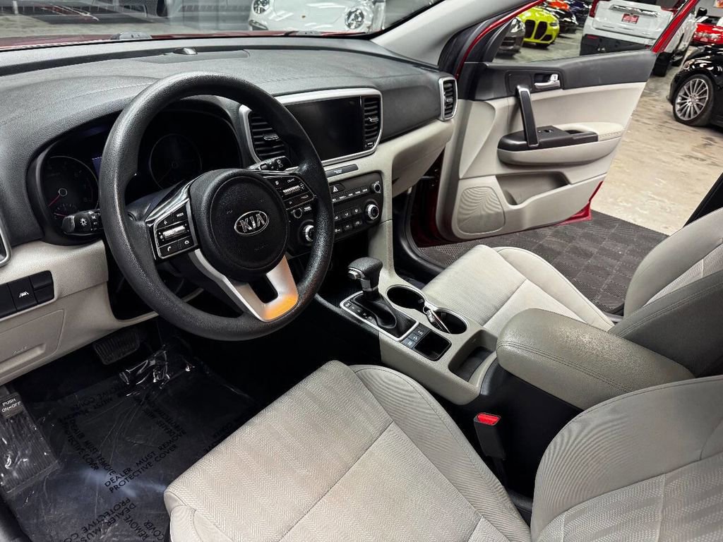 Used 2021 Kia Sportage LX image 32