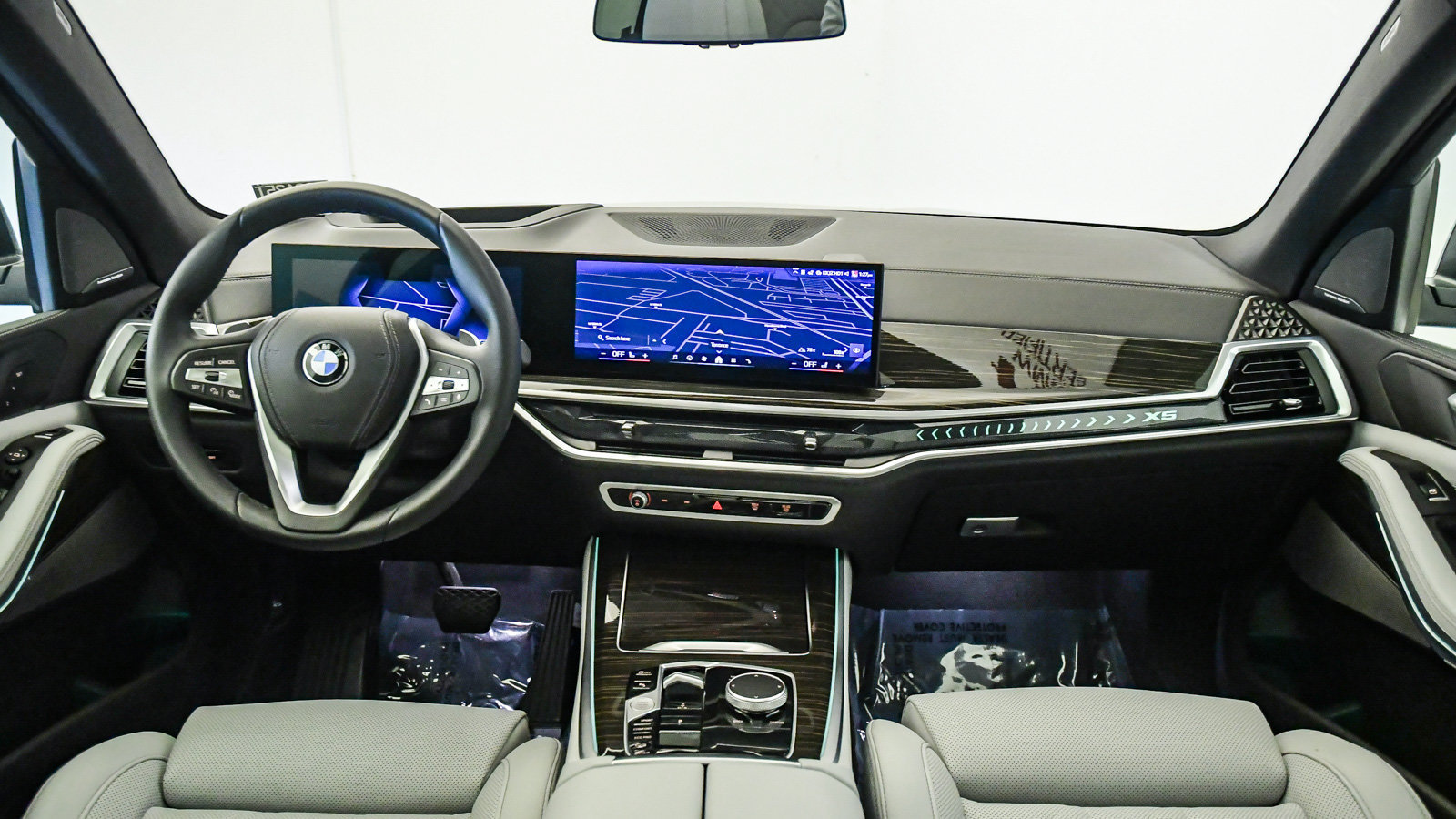 Certified 2024 BMW X5 xDrive40i w/ Premium Package AWD/4WD image 15