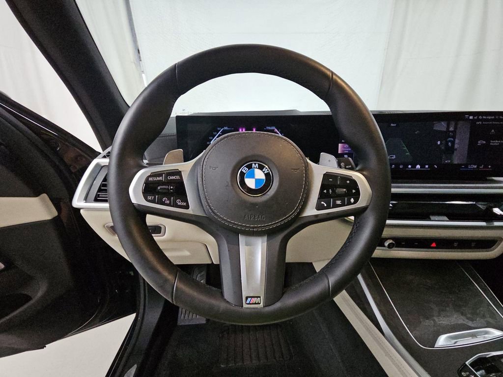 Certified 2025 BMW X7 xDrive40i w/ Executive Package AWD/4WD image 8