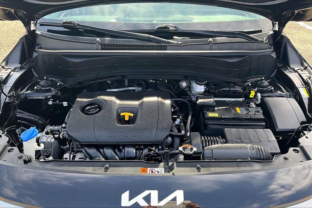 Used 2024 Kia Seltos LX image 10